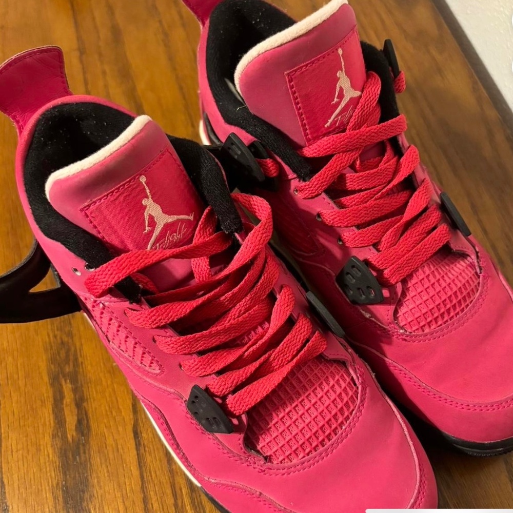 Pink Jordan 4’s